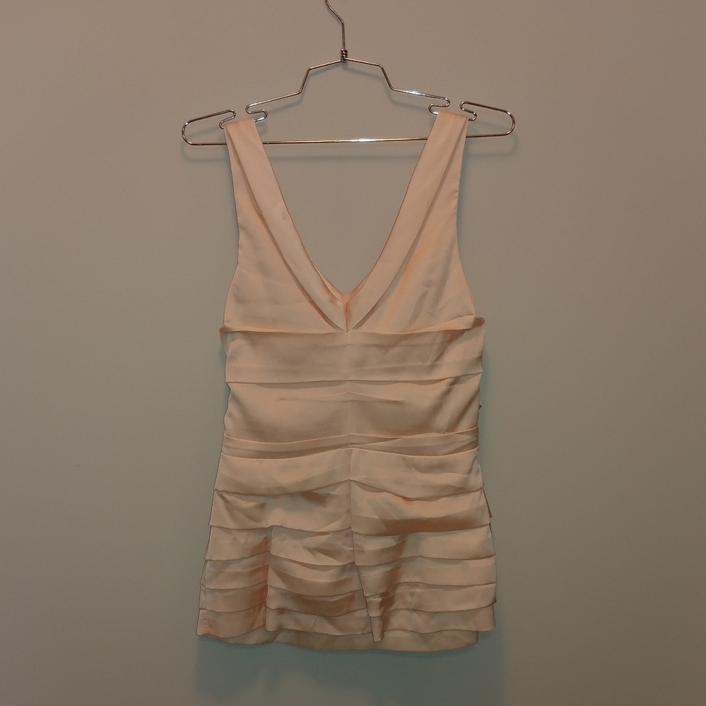Express Top Size:Medium - Picture 2 of 2